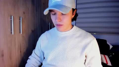 mastrangelo_x online show from July 13, 4:48 am