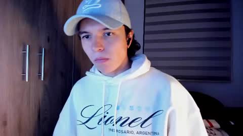 mastrangelo_x online show from July 23, 4:21 am