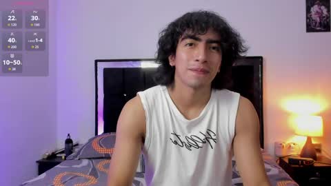 Snapshot of mateo_sweetie chatting on June 1, 9:38 pm Mateo online show from June 1, 9:38 pm