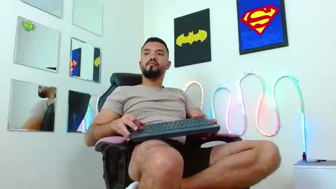 mathewhot3 online show from November 26, 6:03 am