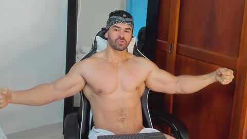 mathews_smith online show from February 8, 11:46 am