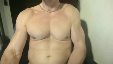 MatiasMatureMuscle online show from March 18, 1:09 am