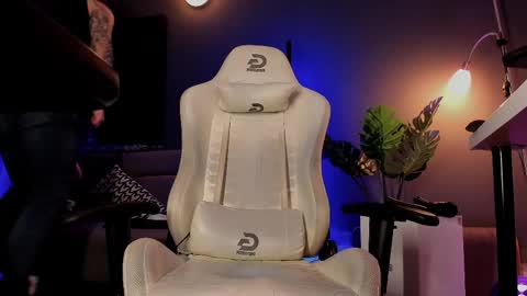 Matt online show from March 23, 8:18 am