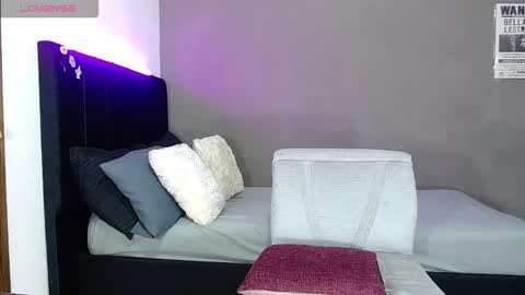 ---Matteo--- online show from March 23, 2:48 am