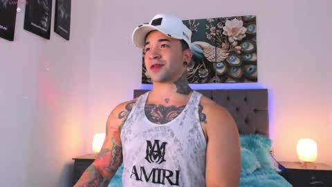 Snapshot of matthew_colee chatting on June 10, 2:12 am Matthew INDEPENDENT MODEL online show from June 10, 2:12 am