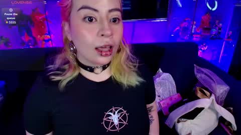 TATIANA  AND ROUS online show from February 27, 11:10 am