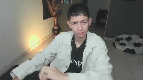 Snapshot of mattias_dantee chatting on February 3, 10:47 am mattias online show from February 3, 10:47 am