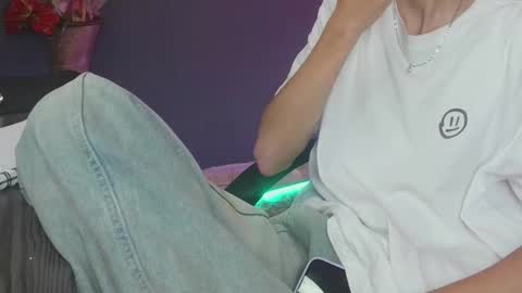 Snapshot of mattias_dantee chatting on November 8, 11:14 pm mattias online show from November 8, 11:14 pm