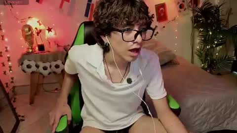matty_spark online show from July 17, 1:51 pm