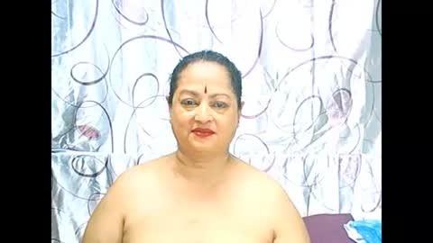 Snapshot of matureindian654u chatting on March 4, 6:14 pm matureindian654u online show from March 4, 6:14 pm