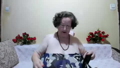 maturemilf online show from February 16, 12:23 pm
