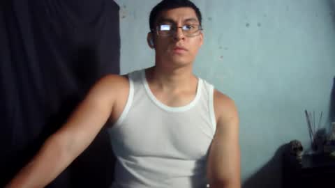Snapshot of maurodirty chatting on June 7, 7:17 pm Mauro online show from June 7, 7:17 pm