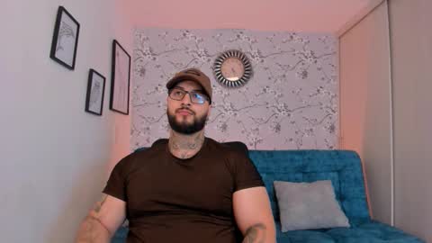 max D. online show from March 7, 12:18 am