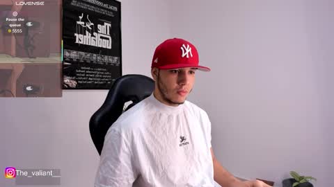 max_valiant1 online show from March 29, 11:49 pm