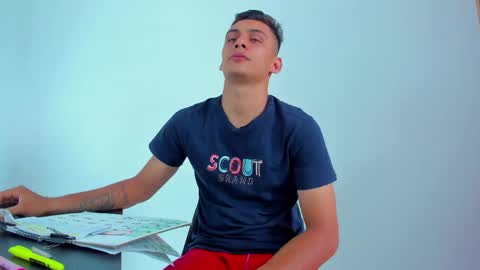 MAX     online show from June 8, 6:08 pm