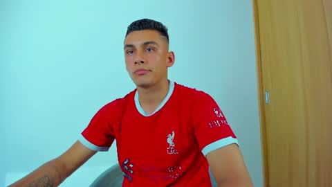 MAX     online show from June 20, 2:47 am