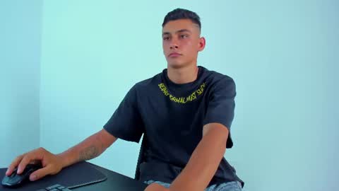 MAX     online show from July 15, 6:46 pm