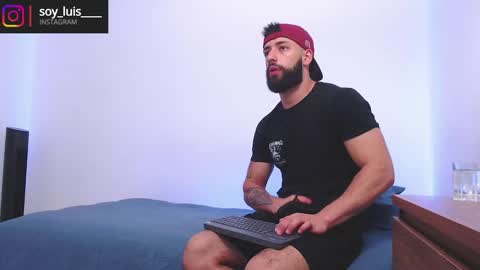 max_xl_ online show from March 28, 3:33 pm