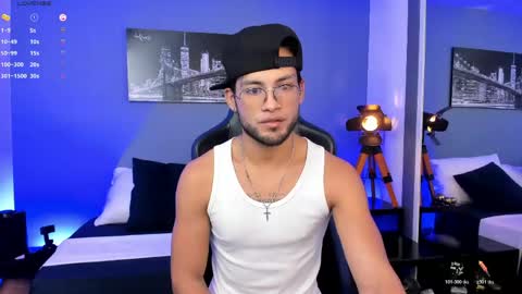 Snapshot of maxconor1 chatting on May 13, 11:29 am Max Conor online show from May 13, 11:29 am