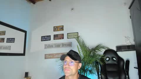 MAXI      online show from April 14, 11:22 pm