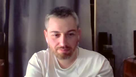 Snapshot of maximefrxx chatting on June 19, 4:11 pm Maxime online show from June 19, 4:11 pm