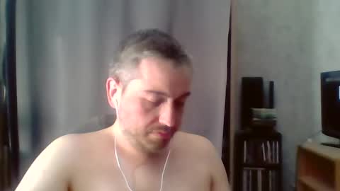 Snapshot of maximefrxx chatting on July 13, 2:53 pm Maxime online show from July 13, 2:53 pm