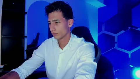 Maximo online show from July 31, 7:24 pm
