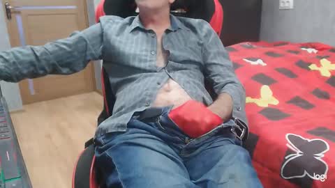 maximus3334 online show from October 21, 12:39 pm