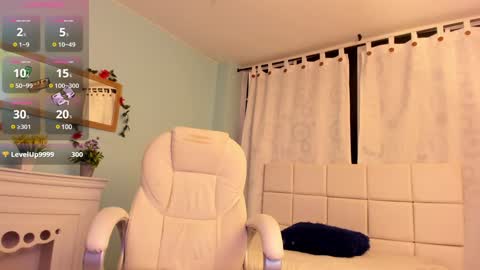 Snapshot of maximuss_19 chatting on February 5, 11:50 pm Maximus online show from February 5, 11:50 pm