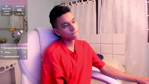 Snapshot of maximuss_19 chatting on February 7, 10:52 pm Maximus online show from February 7, 10:52 pm