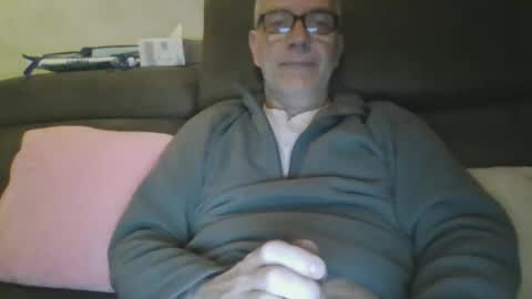 maxou569 online show from March 6, 7:47 am