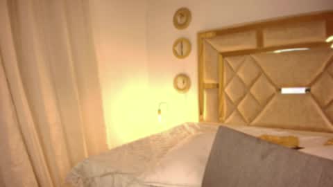 Snapshot of maxxine_vxx chatting on May 19, 1:56 am Valentina online show from May 19, 1:56 am