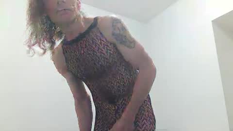 maxxou69hot online show from February 4, 8:31 am