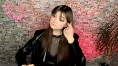 may online show from May 19, 1:28 pm