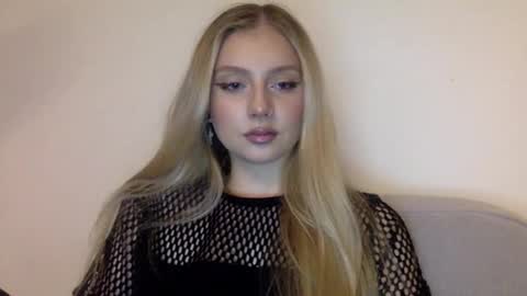 mayaflirt online show from February 25, 8:40 pm