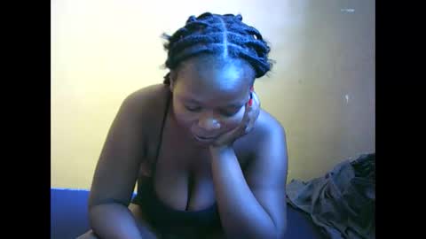 Snapshot of mayah_sexy chatting on March 12, 7:25 am mayah_sexy online show from March 12, 7:25 am