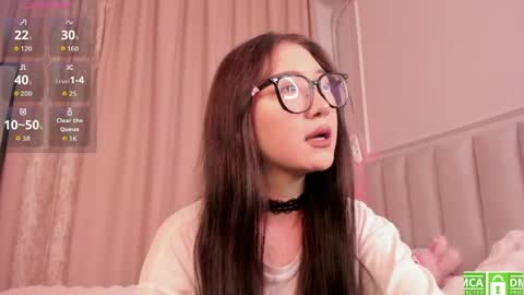 Erina online show from April 18, 8:07 am