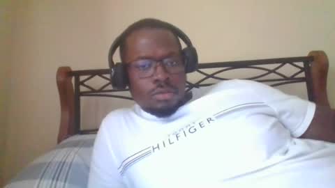 Snapshot of mbsupreme chatting on July 20, 7:38 pm Mark online show from July 20, 7:38 pm