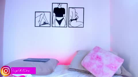 Ellie online show from May 14, 8:59 pm