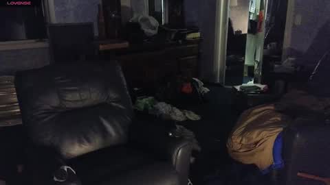 Snapshot of mckhero chatting on December 21, 9:12 am Sean online show from December 21, 9:12 am