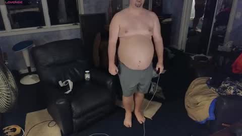 Snapshot of mckhero chatting on December 21, 12:16 pm Sean online show from December 21, 12:16 pm