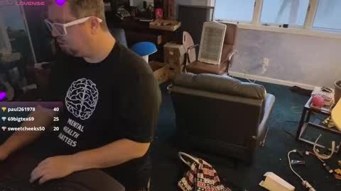 Snapshot of mckhero chatting on December 23, 2:50 pm Sean online show from December 23, 2:50 pm