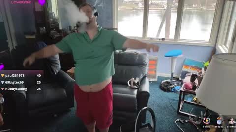 Snapshot of mckhero chatting on December 24, 3:05 pm Sean online show from December 24, 3:05 pm