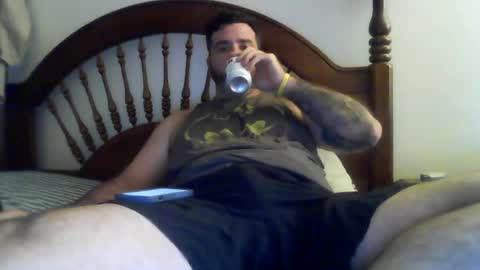 Snapshot of mdavis1six chatting on June 17, 12:02 am Davis online show from June 17, 12:02 am