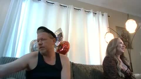me2283 online show from May 30, 5:43 pm