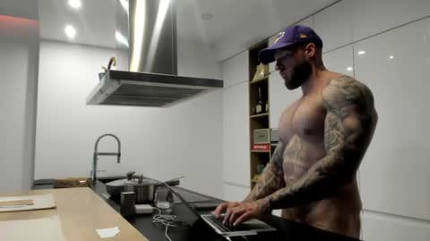 Alpha Male online show from June 10, 3:00 pm