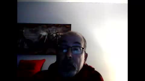 me at home online show from May 13, 10:56 am