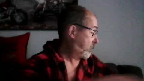 Snapshot of meathome3 chatting on July 24, 10:35 am me at home online show from July 24, 10:35 am