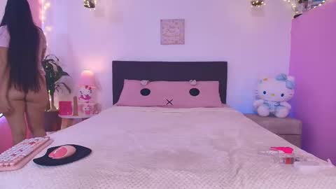 Snapshot of meegan_foxy_ chatting on February 11, 11:15 am Im Megan online show from February 11, 11:15 am