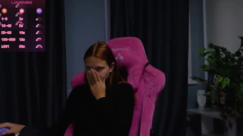 meek_cutie online show from September 23, 1:08 am